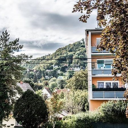 Apartment Pouringraz Fuer Kunst- Und Tennisliebhaber Esterno foto