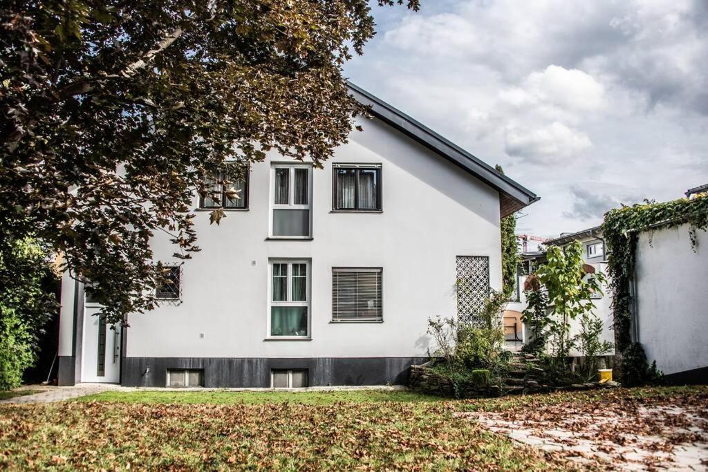 Apartment Pouringraz Fuer Kunst- Und Tennisliebhaber Esterno foto